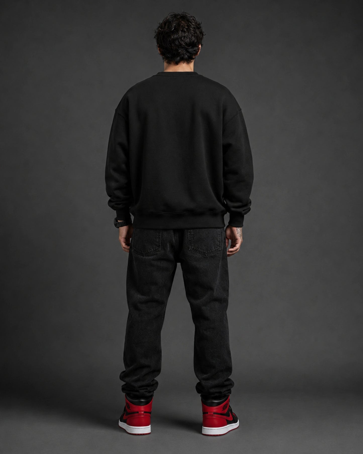 Black Spider-Inspired Quote Graphic Streetwear Men’s Sweatshirt (350 GSM)