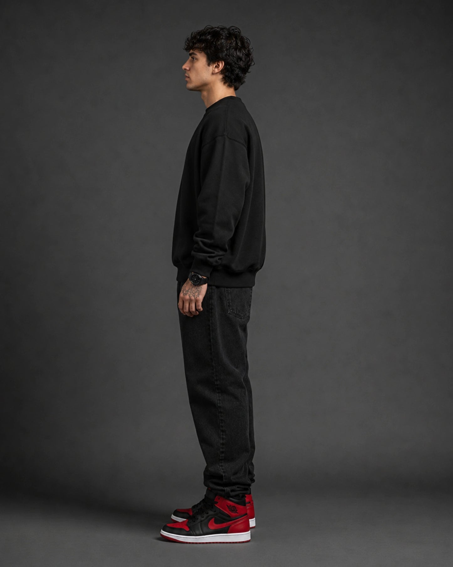 Black Spider-Inspired Quote Graphic Streetwear Men’s Sweatshirt (350 GSM)